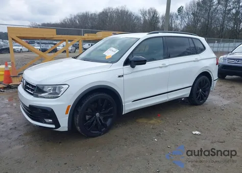 2020 Volkswagen Tiguan 2.0T Se/2.0T Se R-Line Black/2.0T Sel z USA, uszkodzony, nr VIN 3VV3B7AX0LM180434